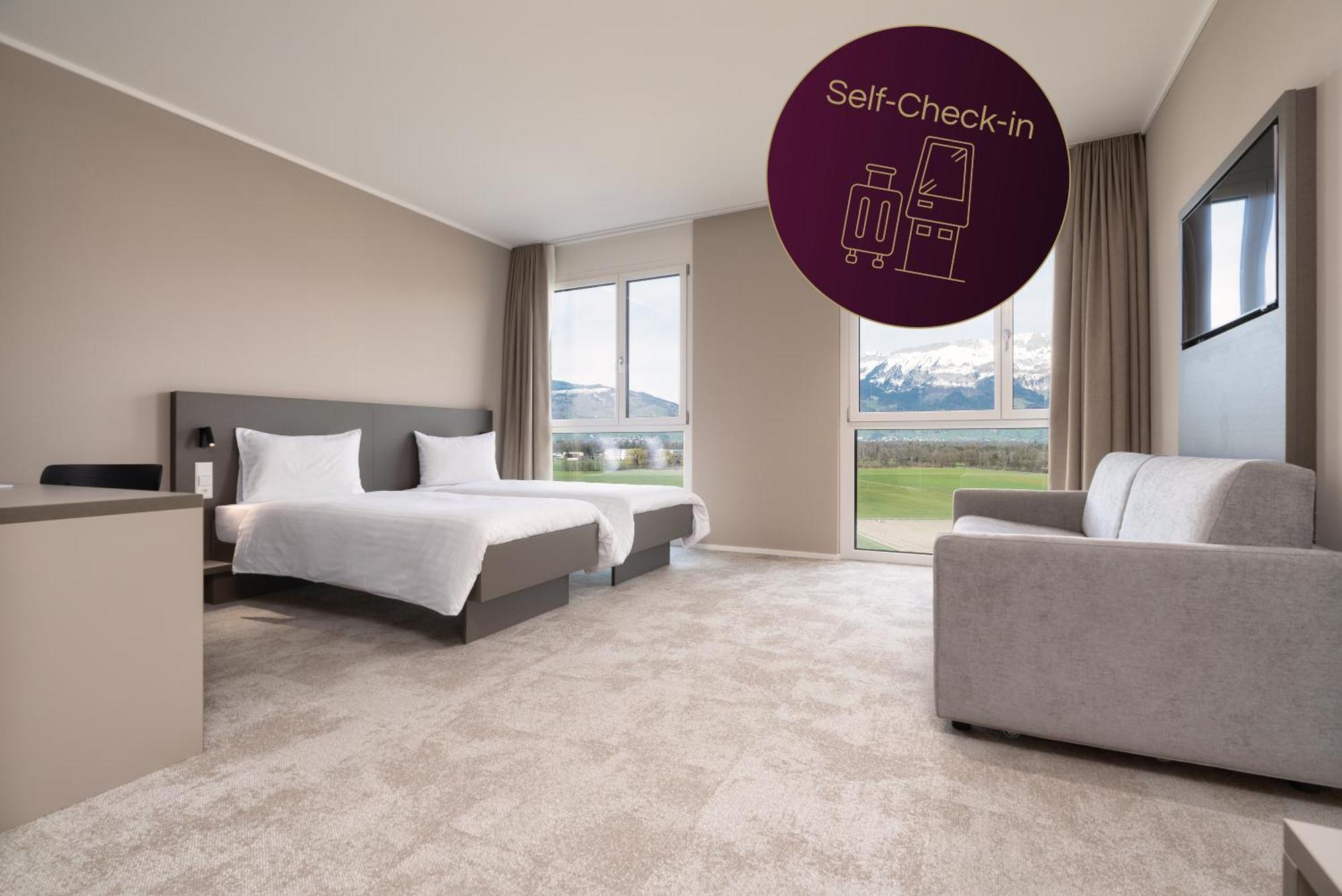 B-Smart Motel Schaan Exterior foto